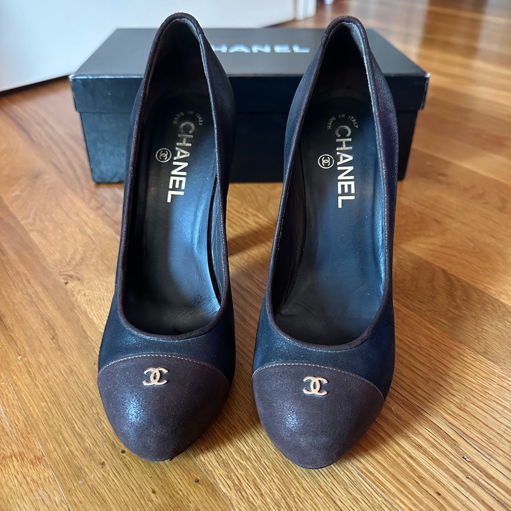 Chanel Pumps